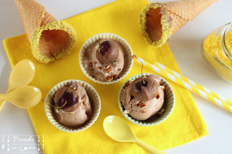 Schokoladeeis mit Pekanuss - Rezept vegan - Freude am Kochen