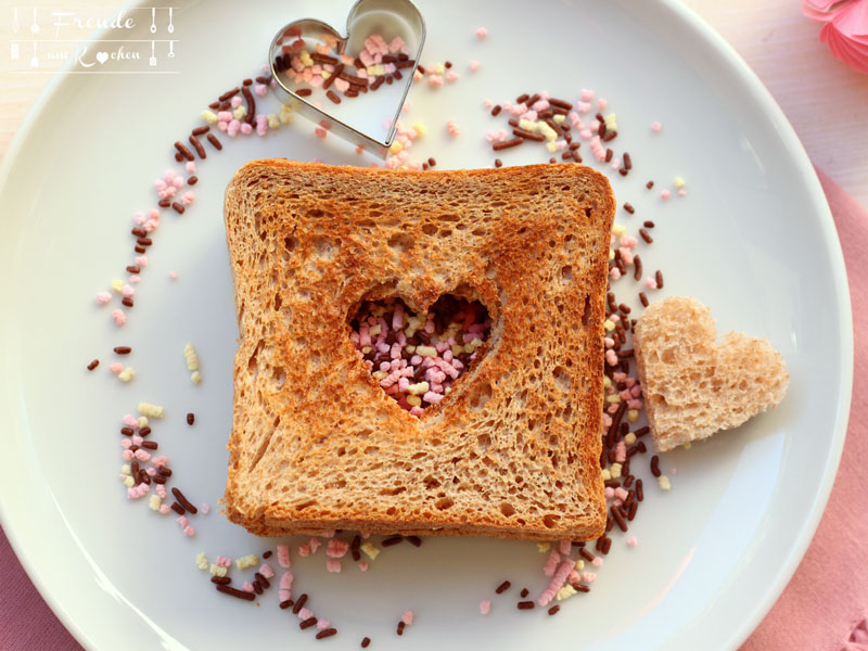 Herztoast zum Valentintags-Frühstück - Freude am Kochen