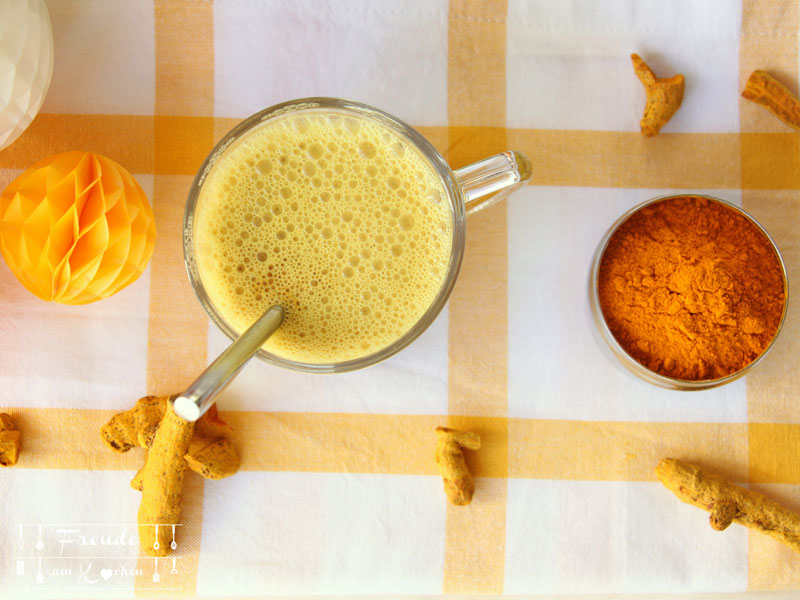 Goldene Milch - Kurkuma Latte von Sonnentor - Freude am Kochen