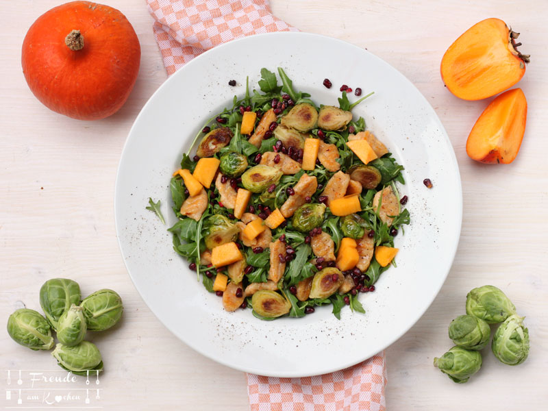 Kürbis Gnocchi auf Rucolasalat mit Kohlsprossen vegan - Freude am Kochen