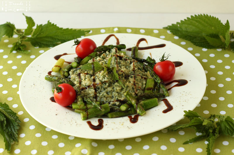 Brennnessel Risotto mit gebratenem grünen Spargel - vegan - Freude am Kochen - Wildkräuter