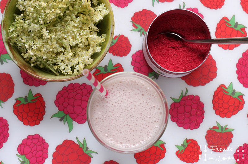 Holunderblüten Himbeer Bananen Shake - Vegan - Freude am Kochen