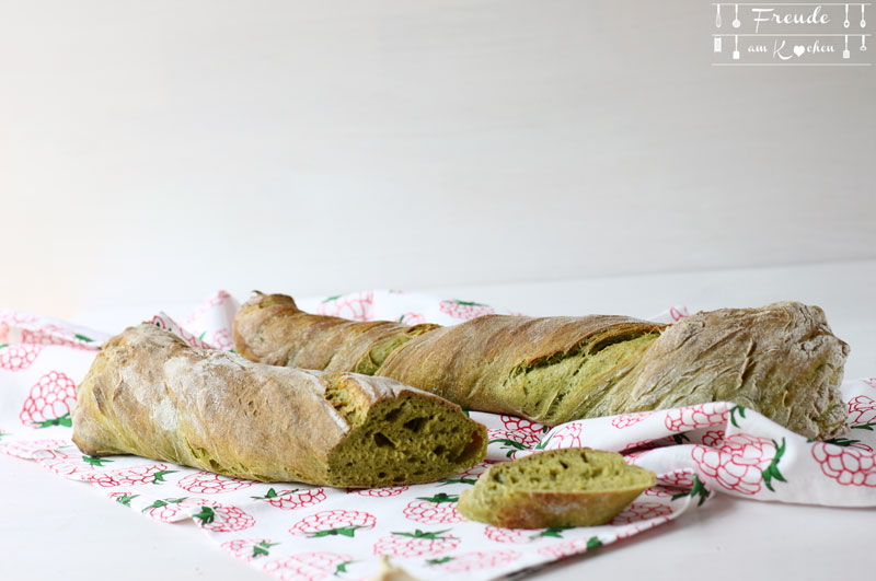 Grünes verdrehtes Baguette - Pain Paillasse mit Spinat - vegan - Freude am Kochen