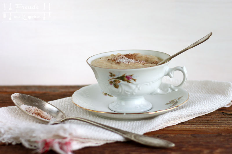 Kulinarische Kindheiterinnerung: Omas Grießkoch veganisiert - Freude am Kochen - Rezept vegan - Alpro Blogevent