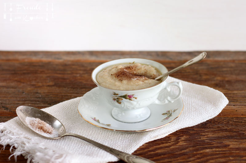 Kulinarische Kindheiterinnerung: Omas Grießkoch veganisiert - Freude am Kochen - Rezept vegan - Alpro Blogevent