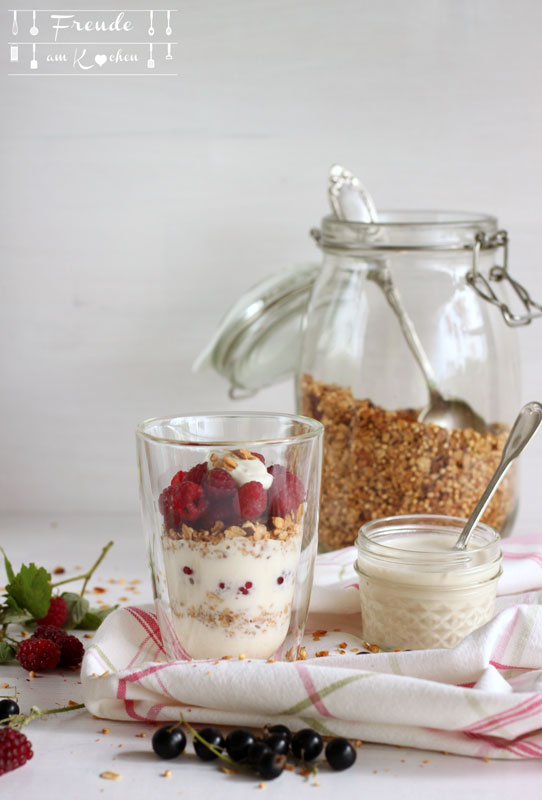 Rohköstlicher Mandeljoghurt vegan selbermachen - Freude am Kochen