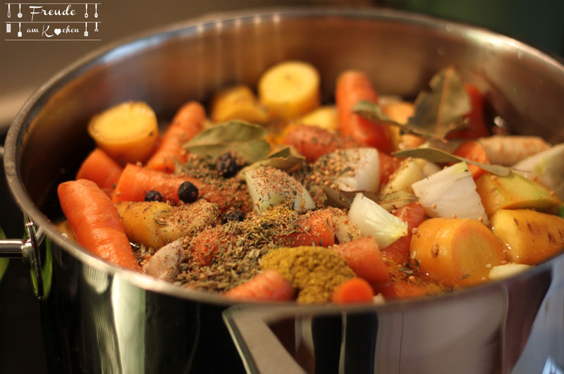 Fastensuppe - Ausgekochte Gemüsebrühe zum Fasten auf Freude am Kochen