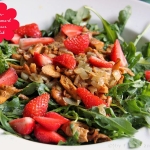 Sommerlicher Salat mit Eierschwammerl und Erdbeeren