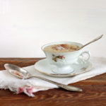 Kulinarische Kindheiterinnerung: Omas Grießkoch veganisiert